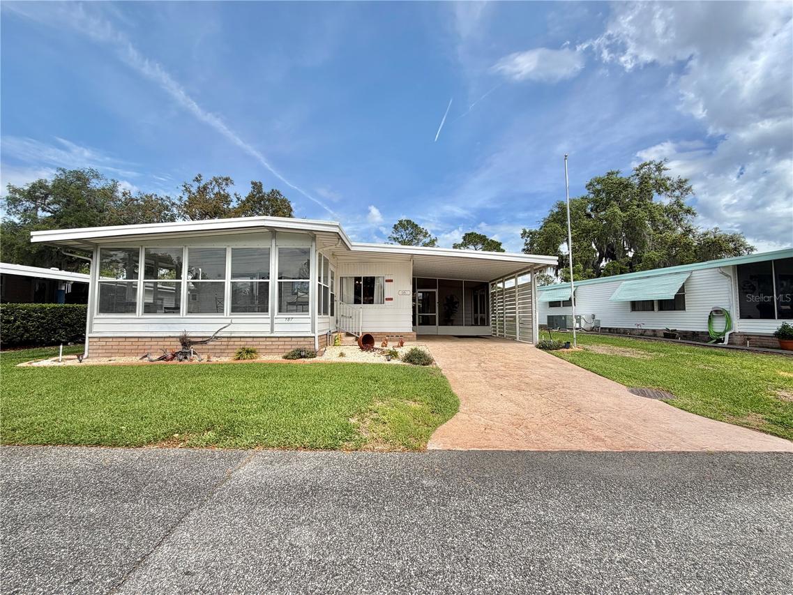 187 Jacaranda Dr., Leesburg, FL 34748