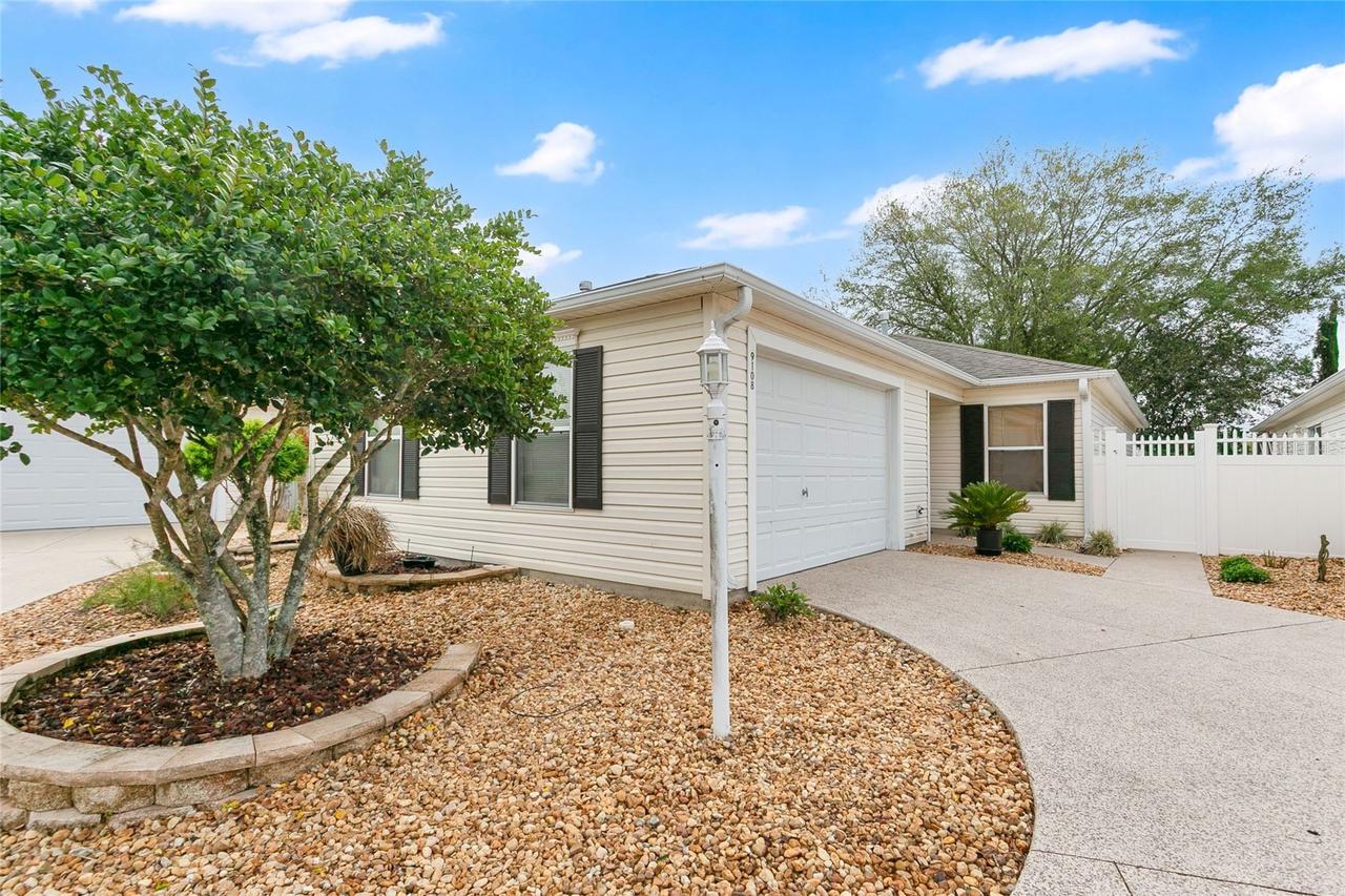 9108 SE 177th Belmont Pl., The Villages, FL 32162