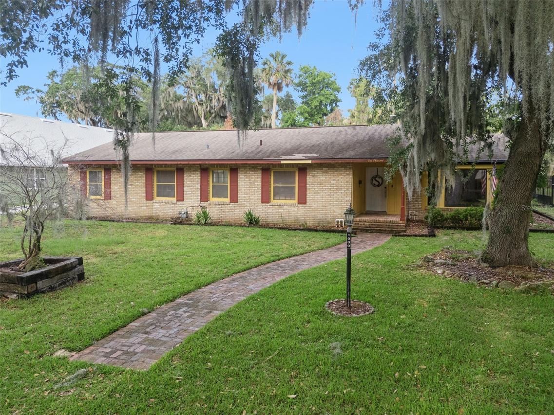 1000 Boylston St., Leesburg, FL 34748