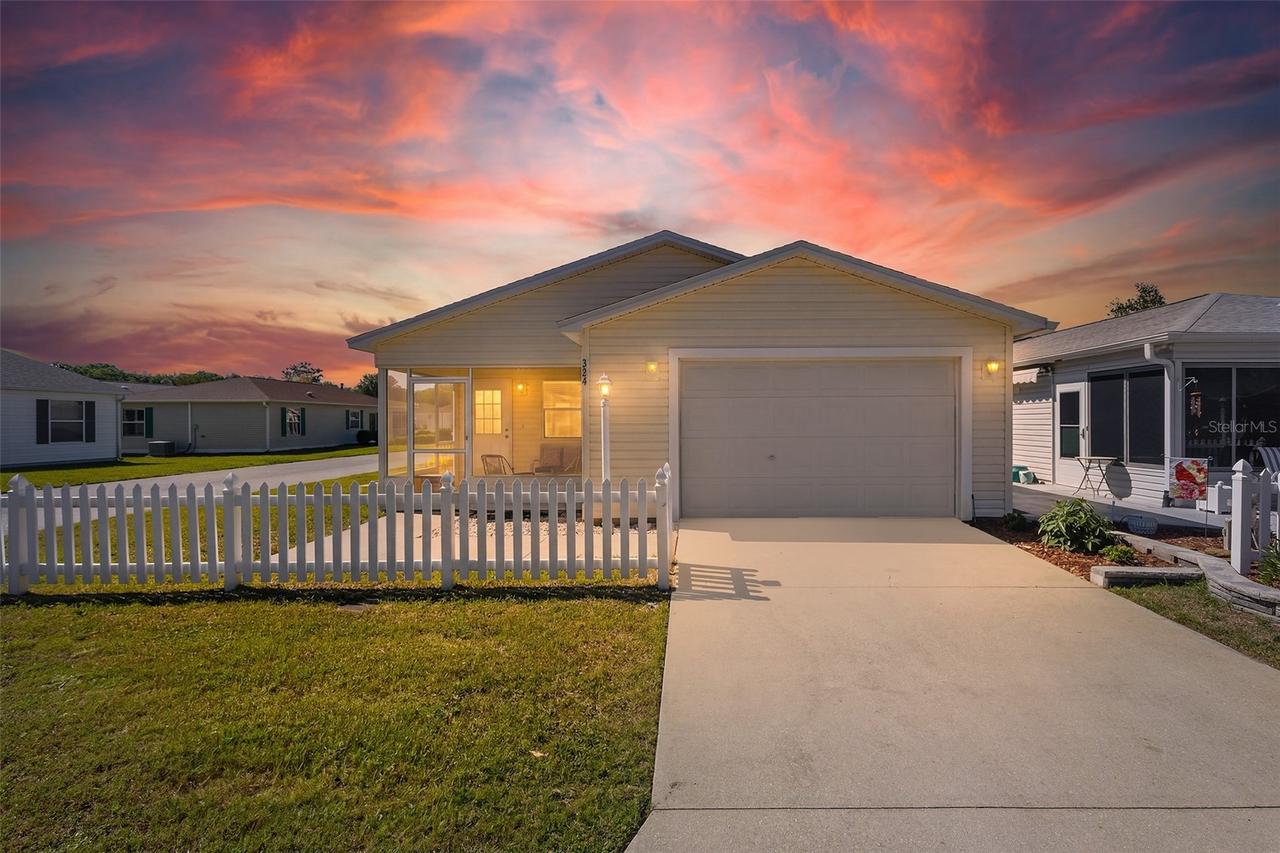 324 Emmalee Pl., The Villages, FL 32162