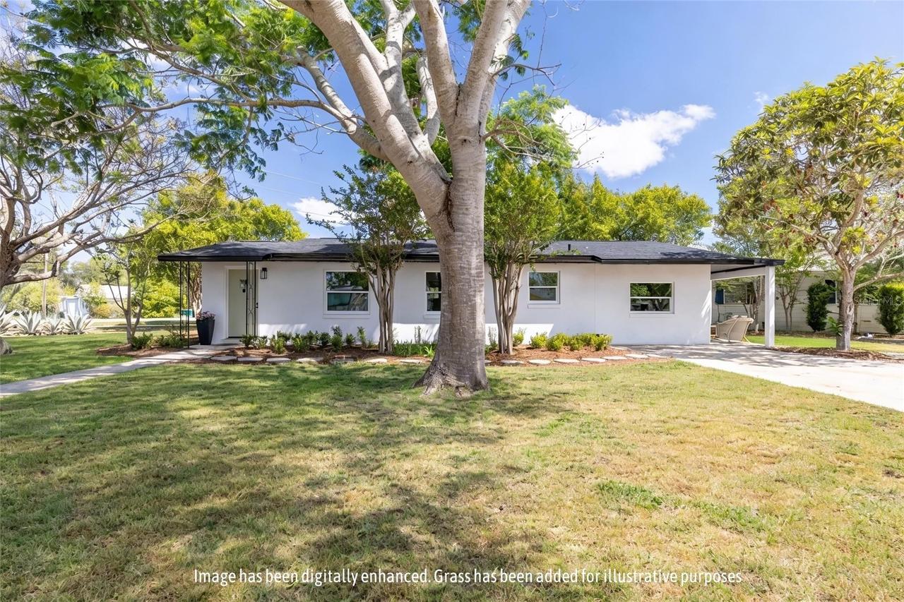 1201 Sherman Ave., Tavares, FL 32778