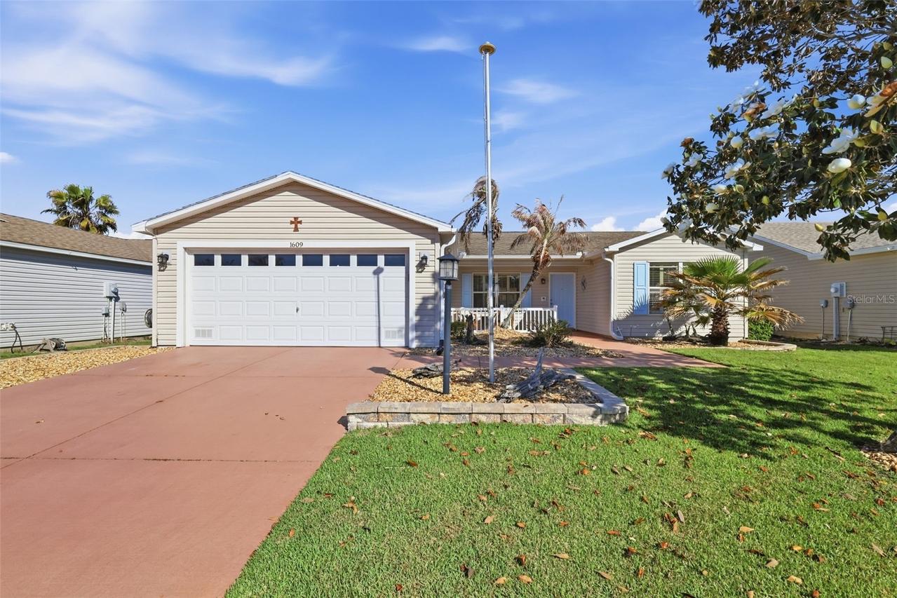 1609 Blossom Ter., The Villages, FL 32162