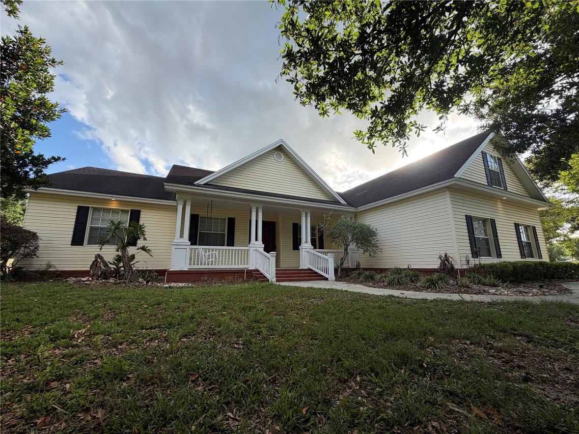 255 Bayberry Dr., Polk City, FL 33868