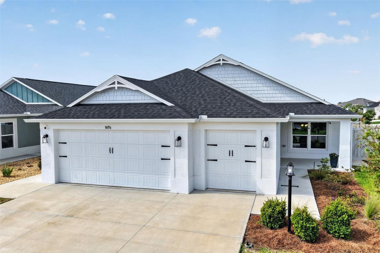 1674 Cadorette Dr., The Villages, FL 34762