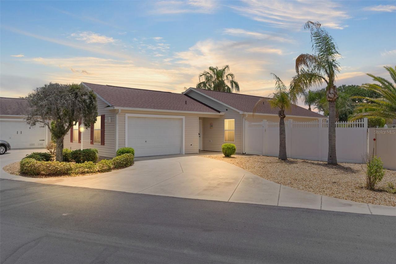 870 Orwell St., The Villages, FL 32162
