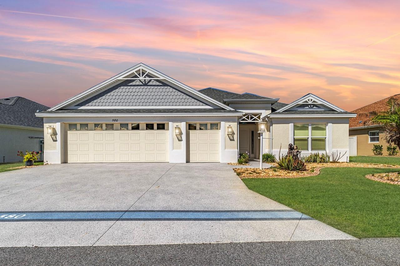 580 Gough Pl., The Villages, FL 32163