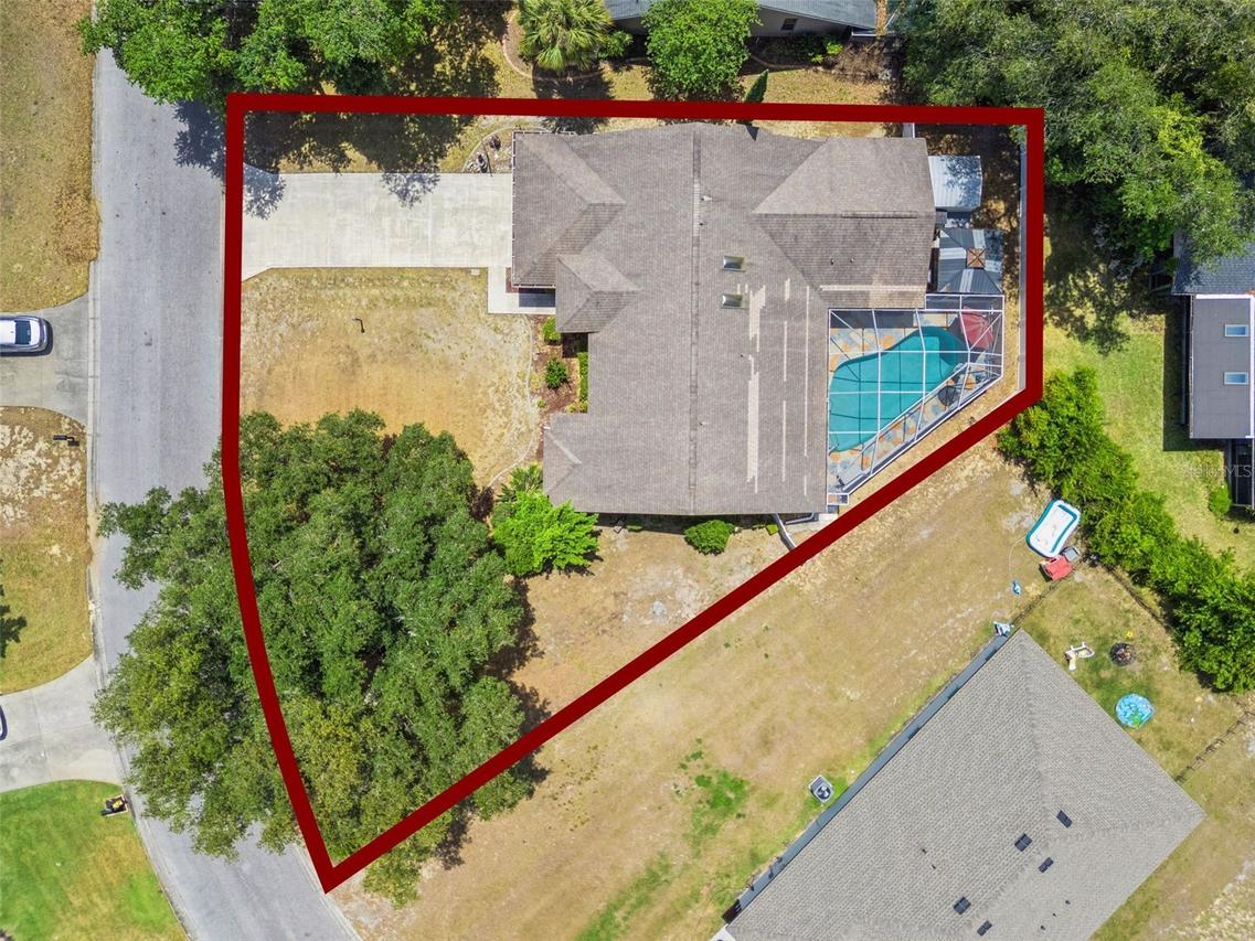 33939 Valencia Dr., Leesburg, FL 34788