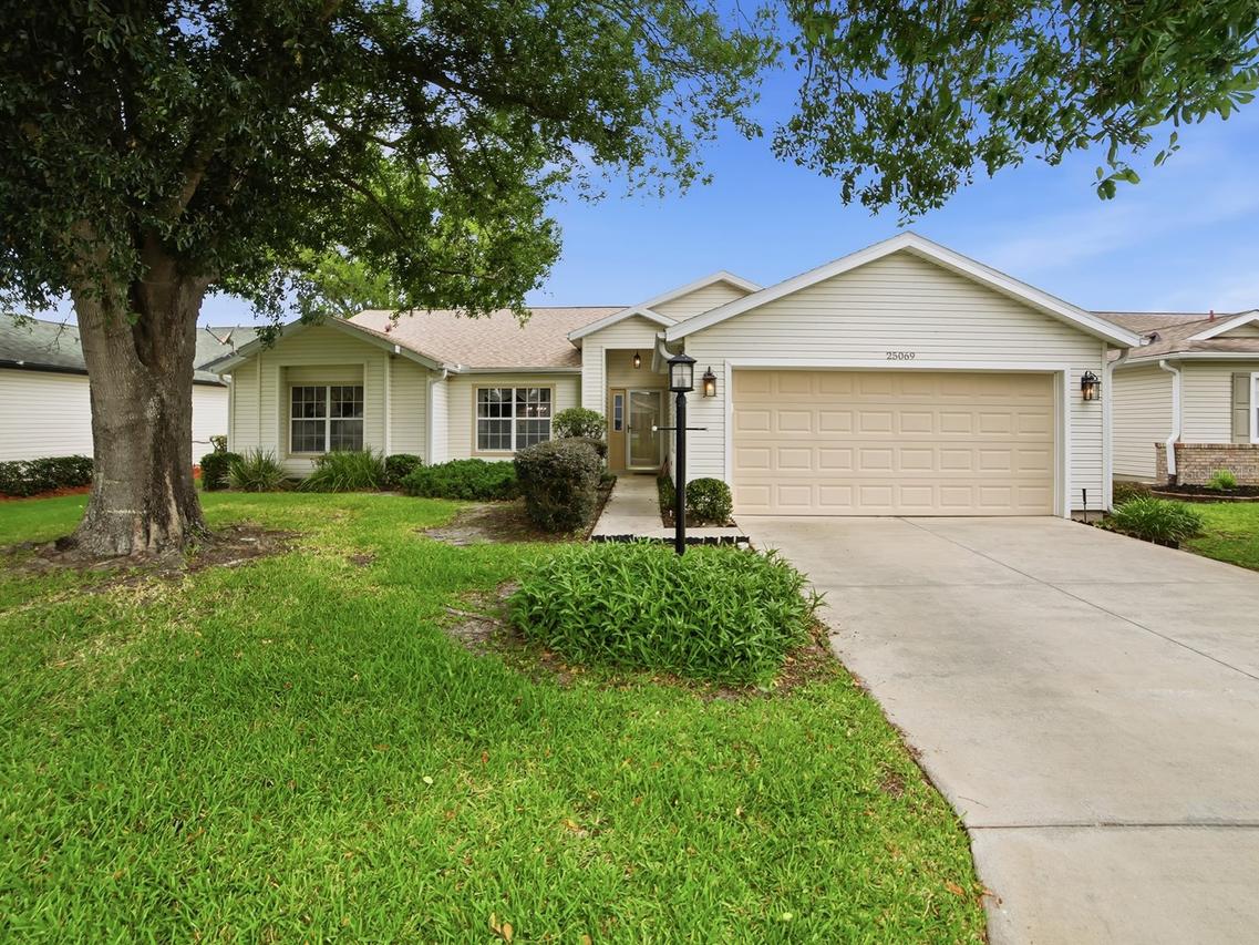 25069 Riverwalk Dr., Leesburg, FL 34748