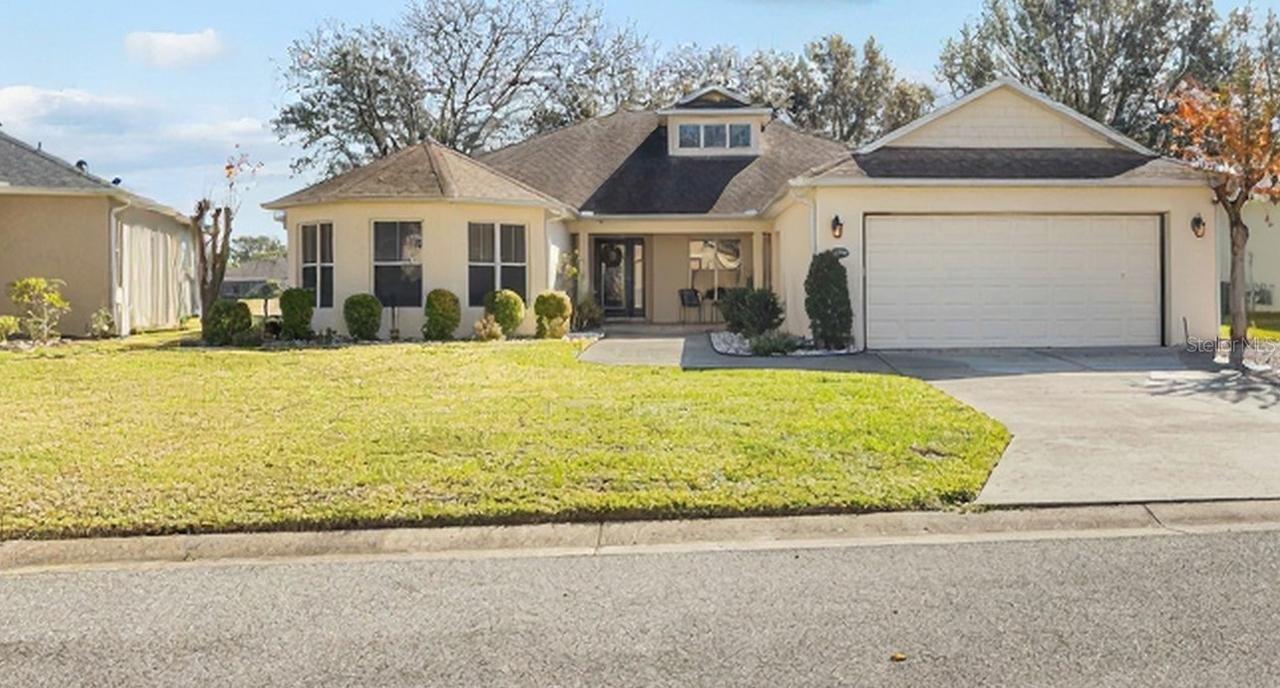 26709 Augusta Springs Cir., Leesburg, FL 34748