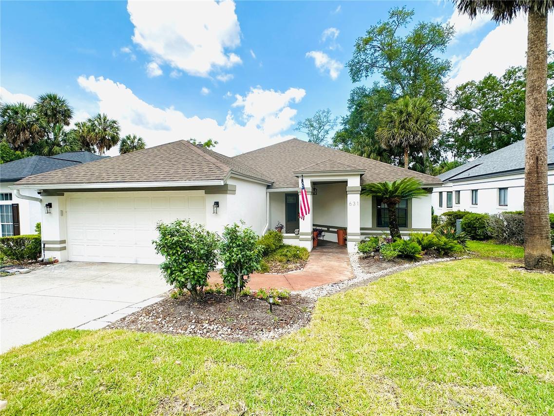631 Sand Lake Ct., Mount Dora, FL 32757