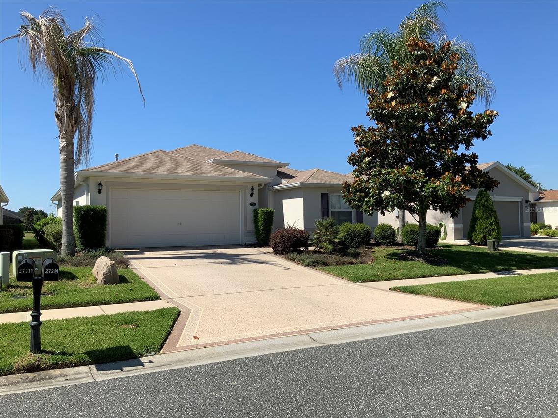 27215 Roanoke Dr., Leesburg, FL 34748