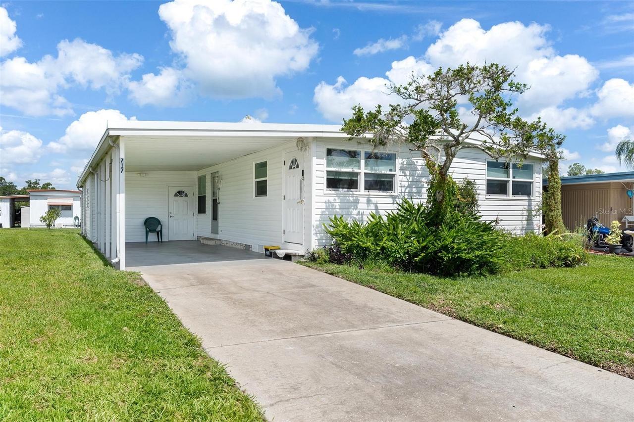 717 W Coach N Four Dr., Leesburg, FL 34748