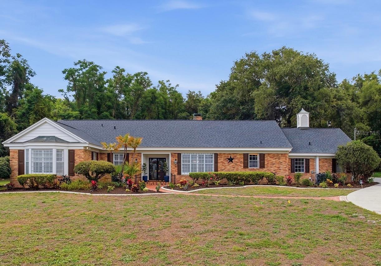 1017 Shore Acres Dr., Leesburg, FL 34748