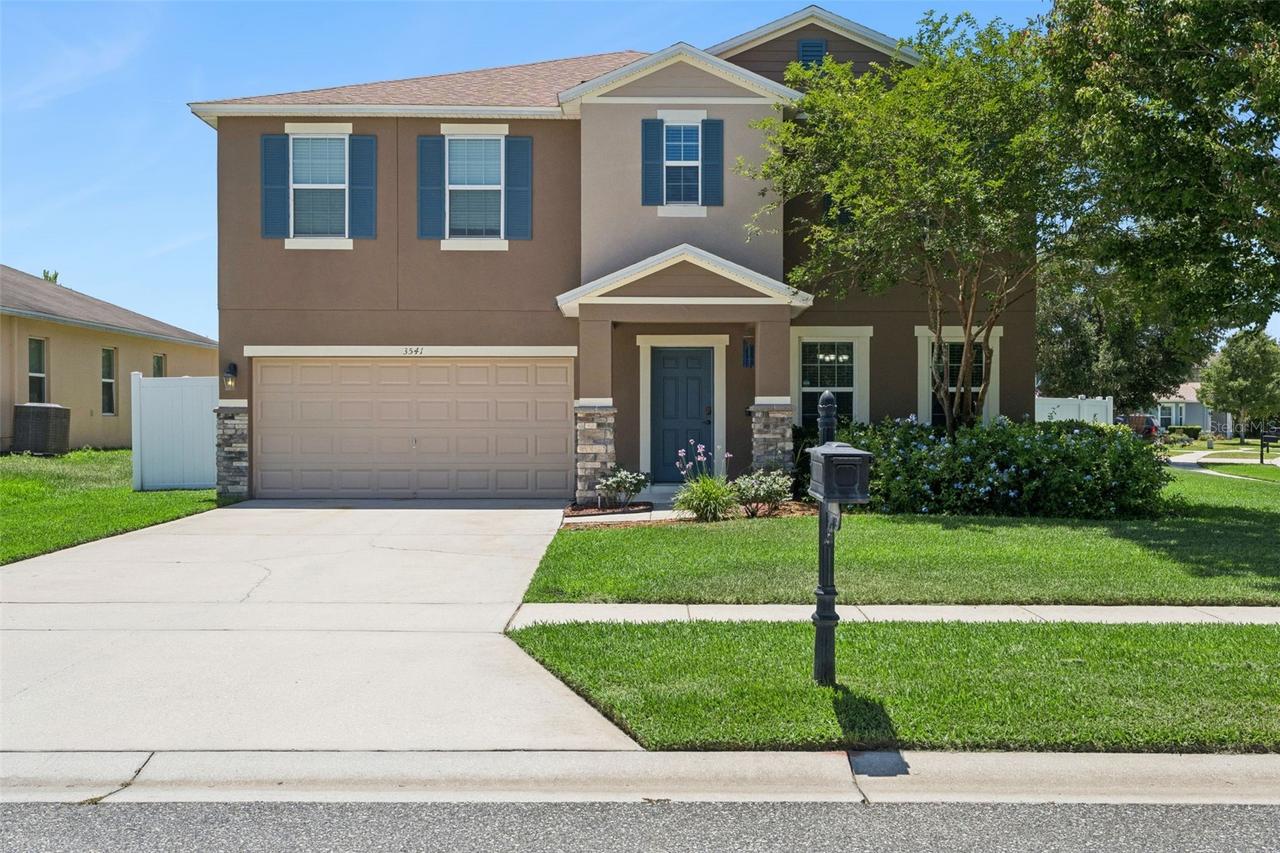 3541 Oak Cliff Blvd., Tavares, FL 32778
