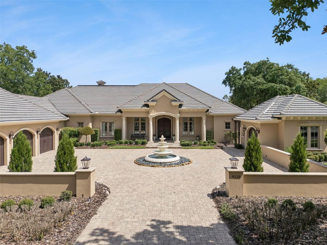 9225 Bevington Ln., Orlando, FL 32827