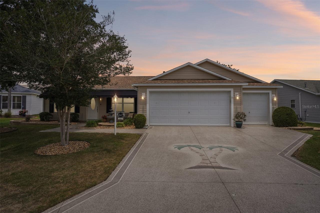 447 Foster Pl., The Villages, FL 32162