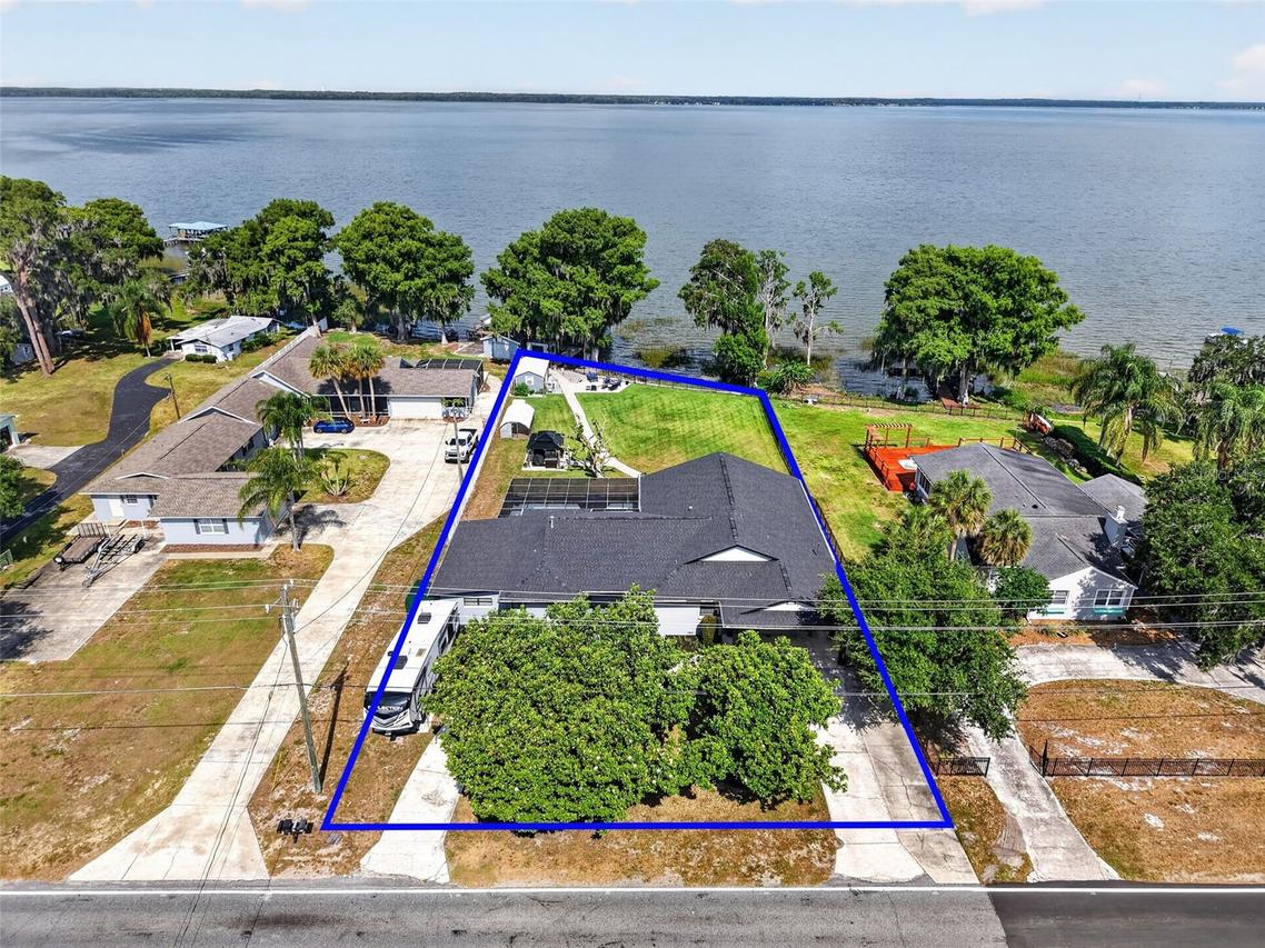 32739 Lake Eustis Dr., Tavares, FL 32778
