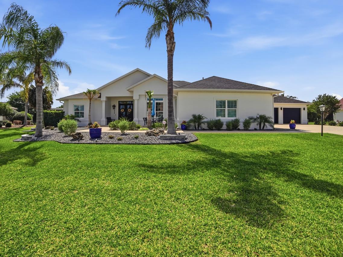 858 Pinckney Ln., The Villages, FL 32162