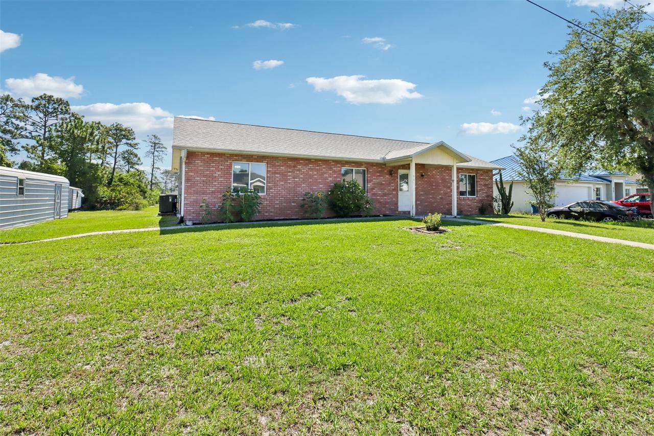 985 10th Ave., Deland, FL 32724