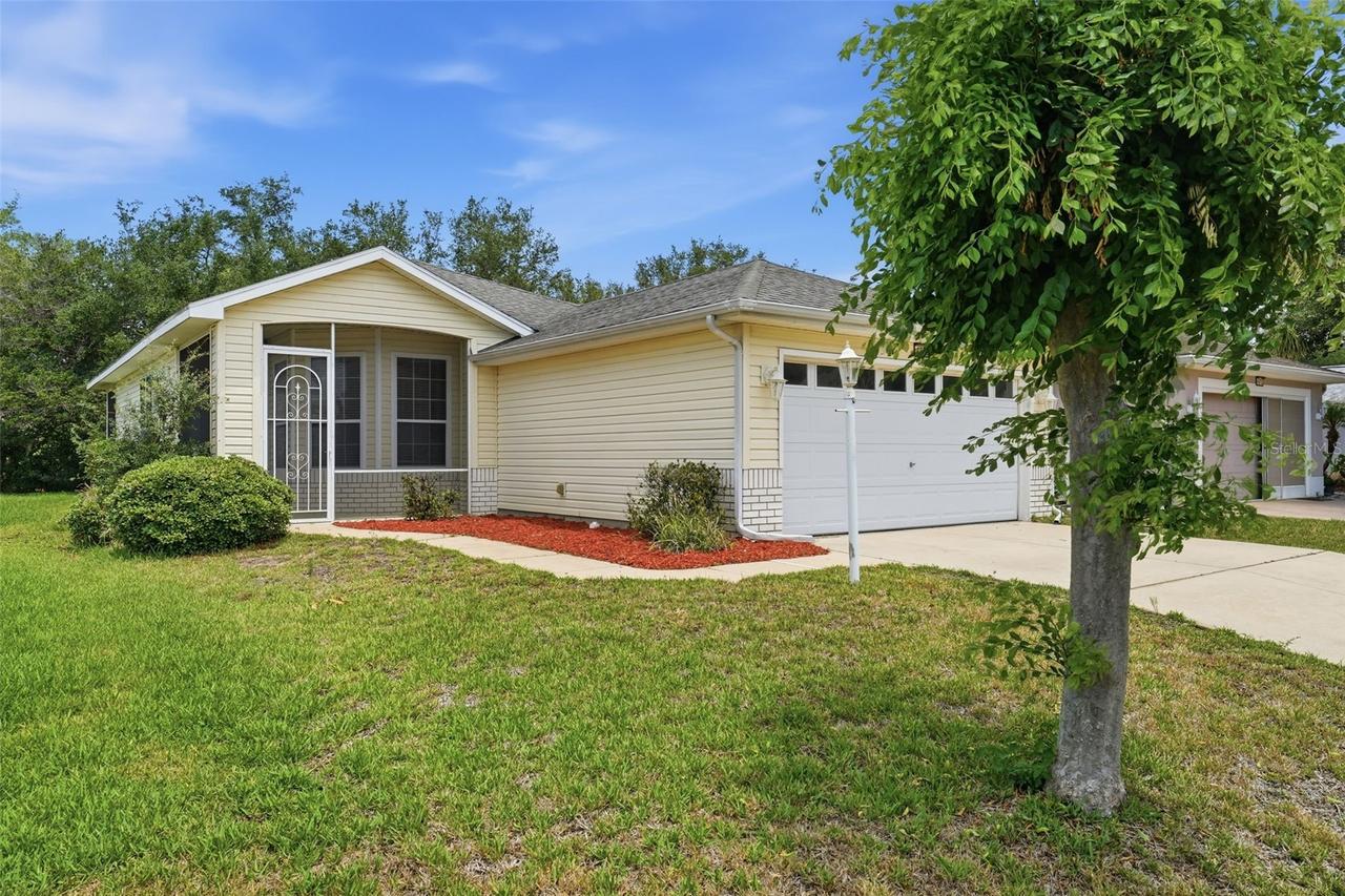 4962 Rainbow Trout Rd., Tavares, FL 32778
