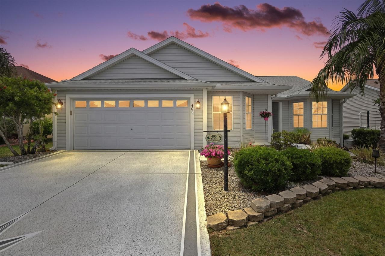 403 Mcleod Ln., The Villages, FL 32162