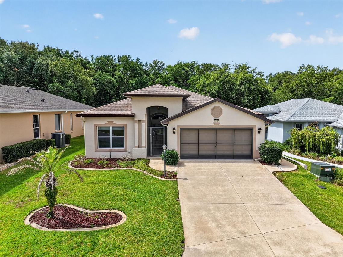 20634 Queen Alexandra Dr., Leesburg, FL 34748