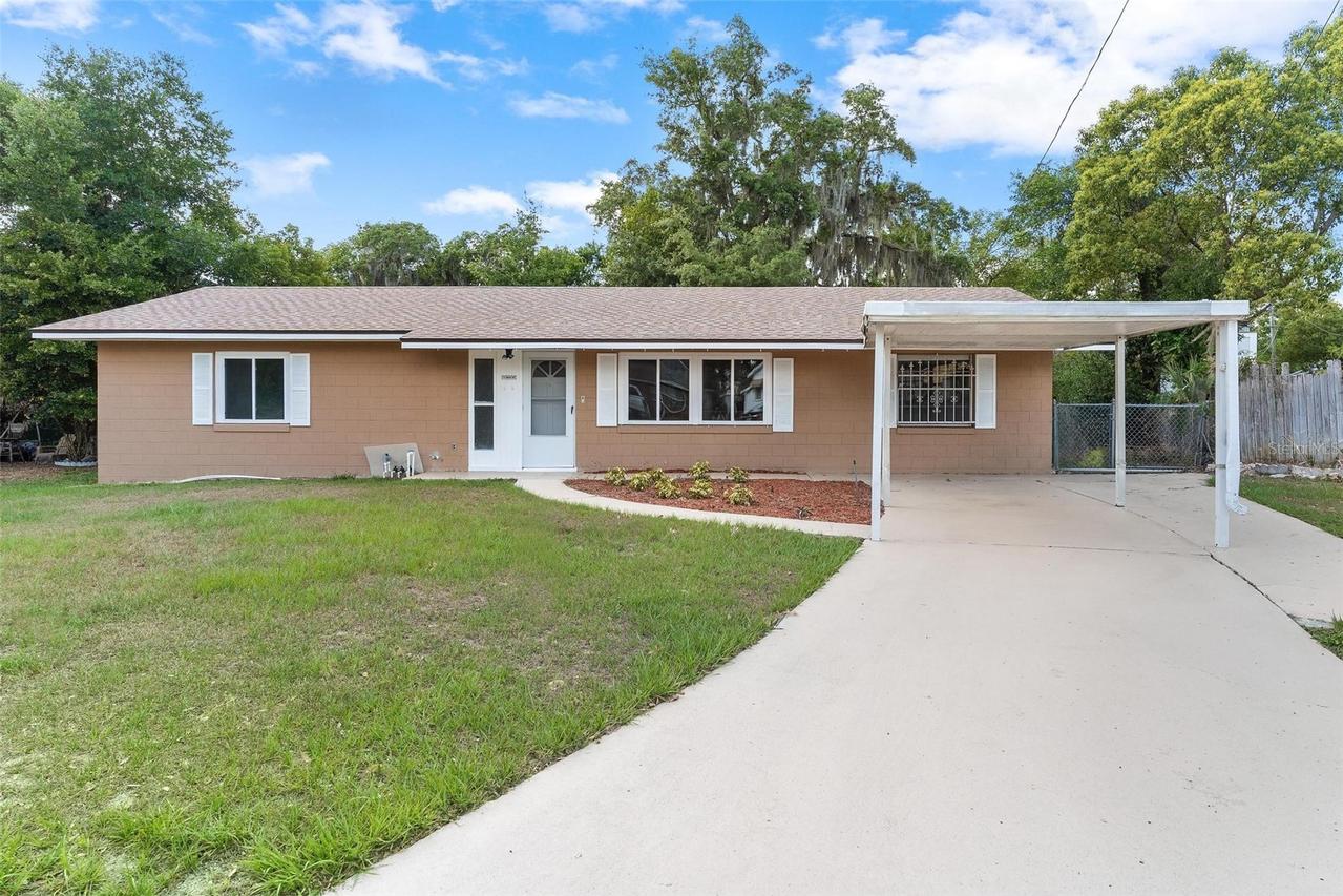 803 Carol Ct., Tavares, FL 32778