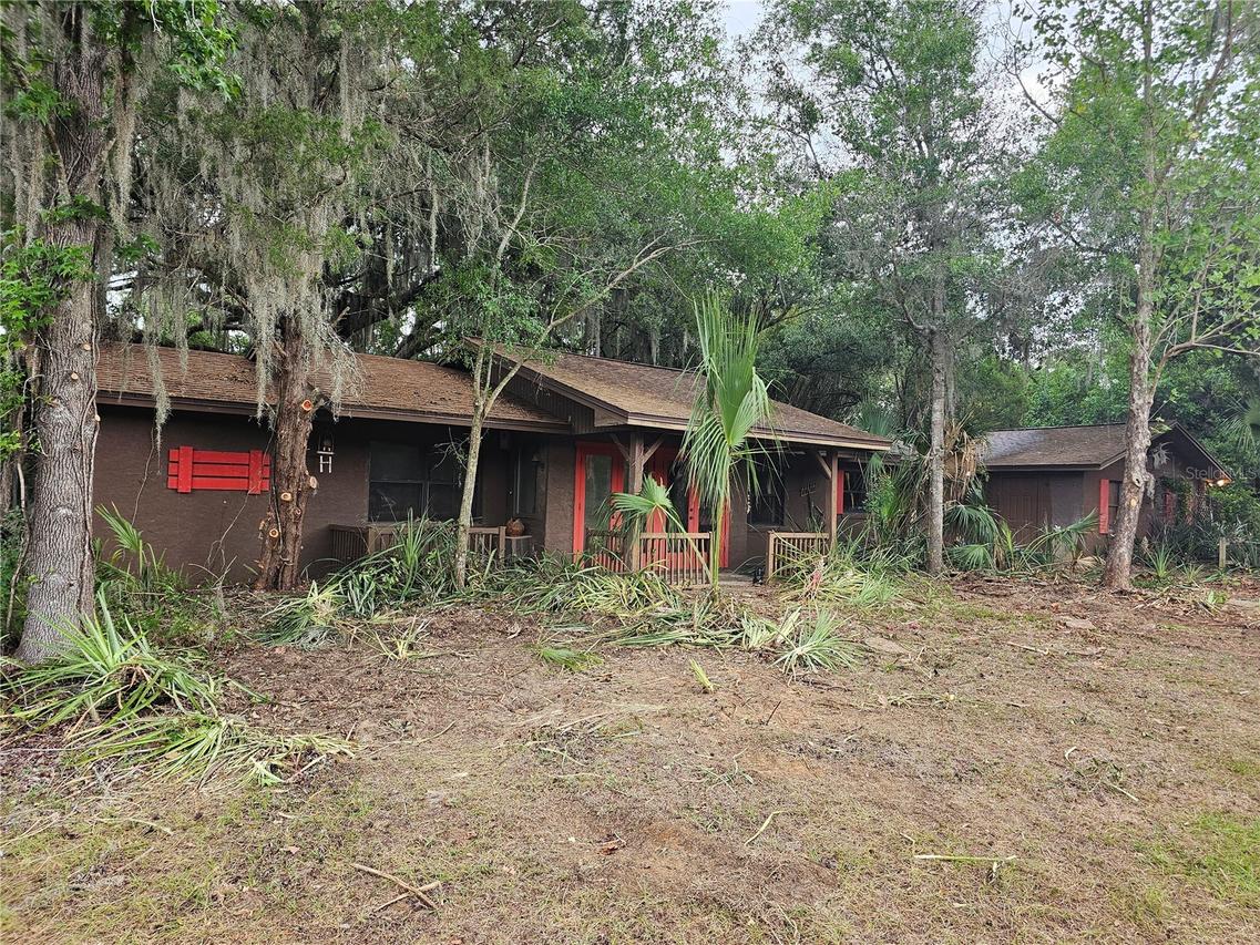 10679 Goose Prairie Rd., Leesburg, FL 34788