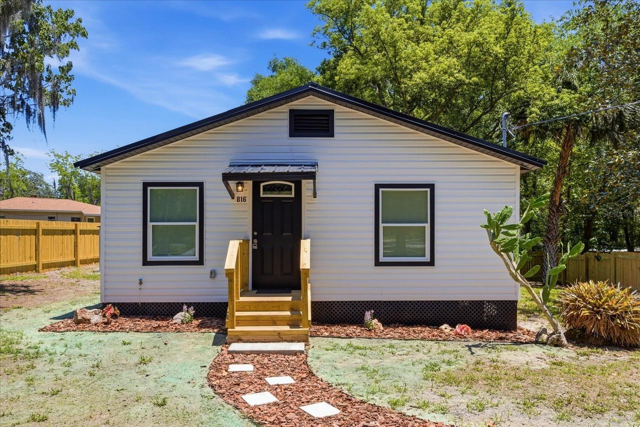 816 Woodland Ave., Leesburg, FL 34748