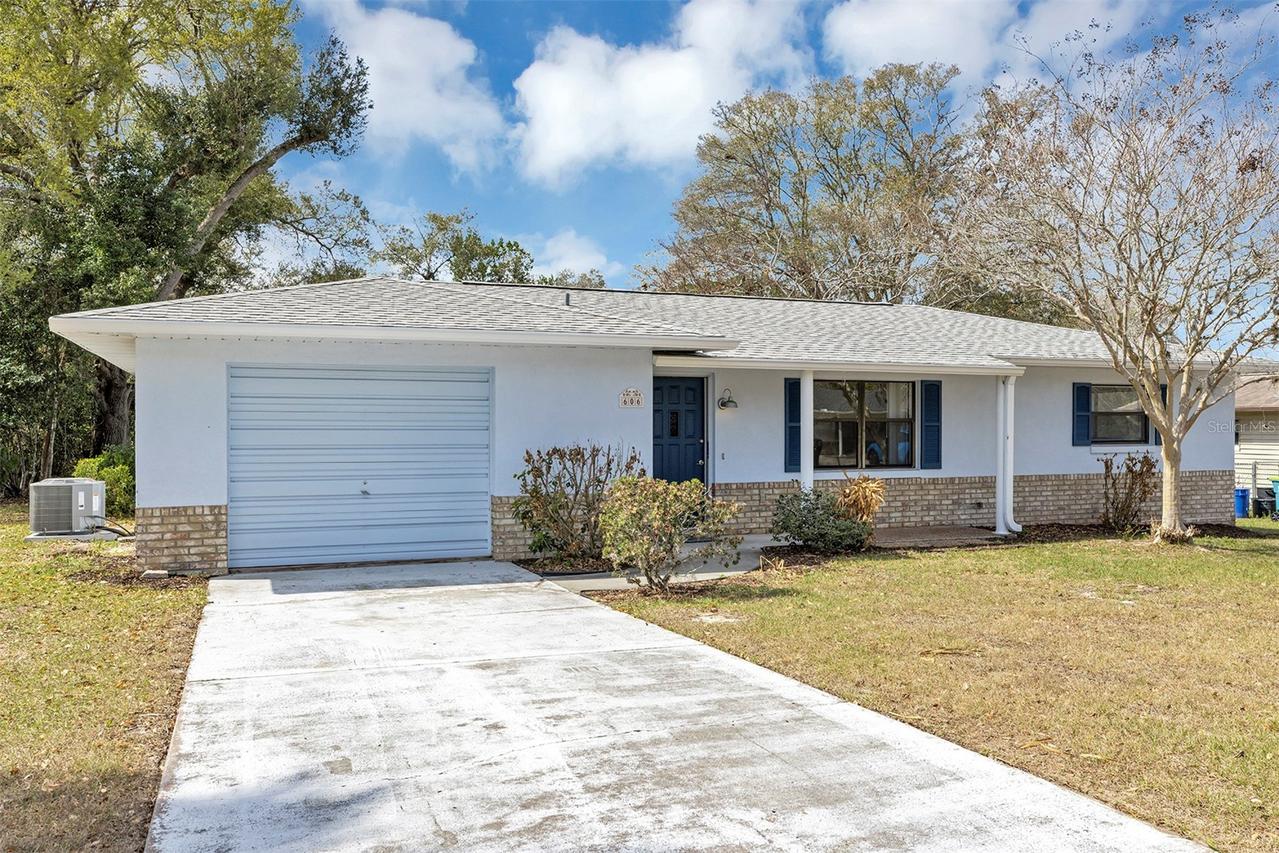 606 Third Ave., Lady Lake, FL 32159