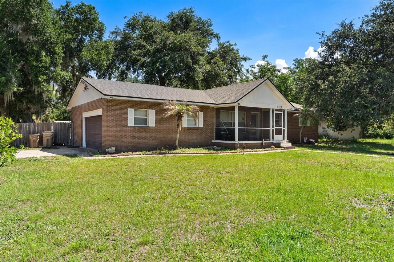 14407 Lake Junietta Dr., Tavares, FL 32778