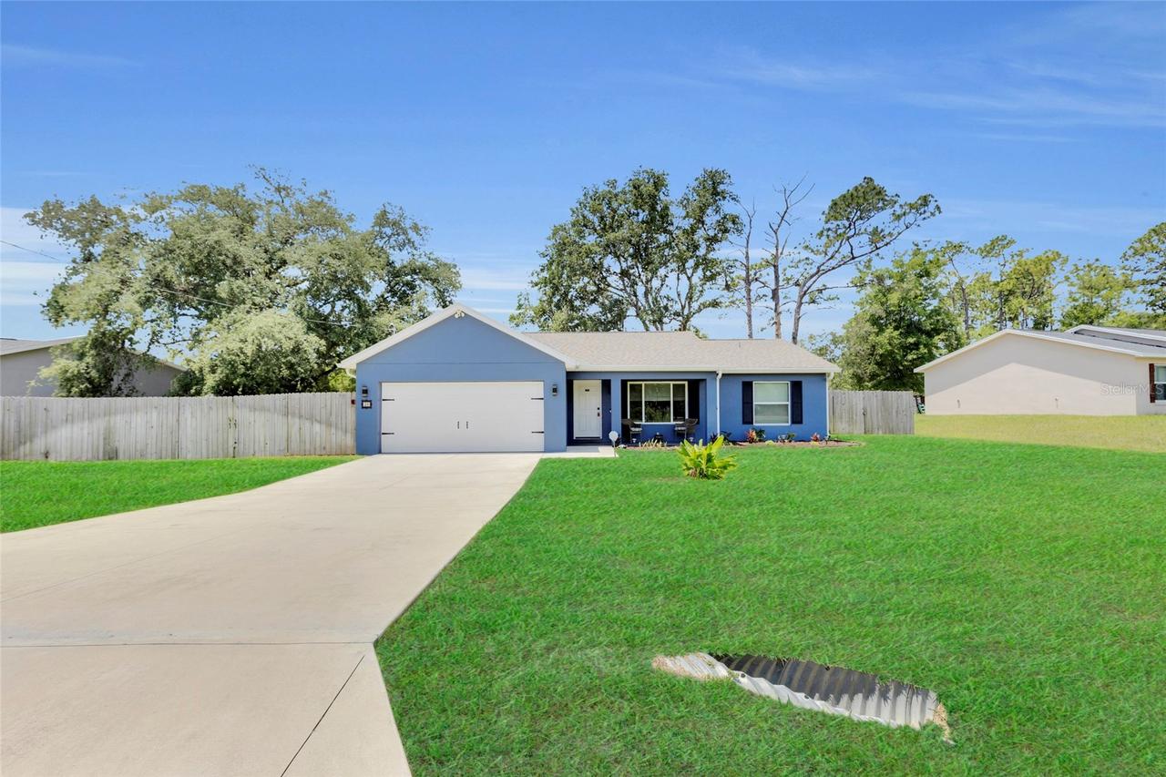 20 Malauka Cir., Ocklawaha, FL 32179
