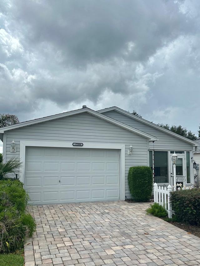 17350 SE 77th Sycamore Ave., The Villages, FL 32162