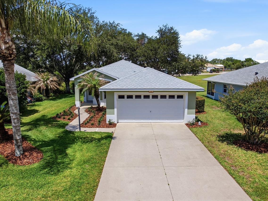 1431 Lake Villa Dr., Tavares, FL 32778