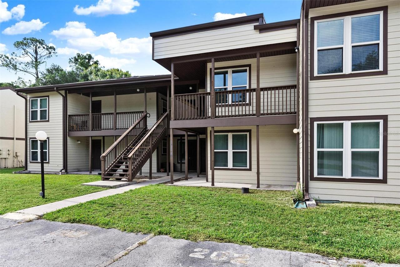 23202 Sandalwood Dr. #202, Wildwood, FL 34785