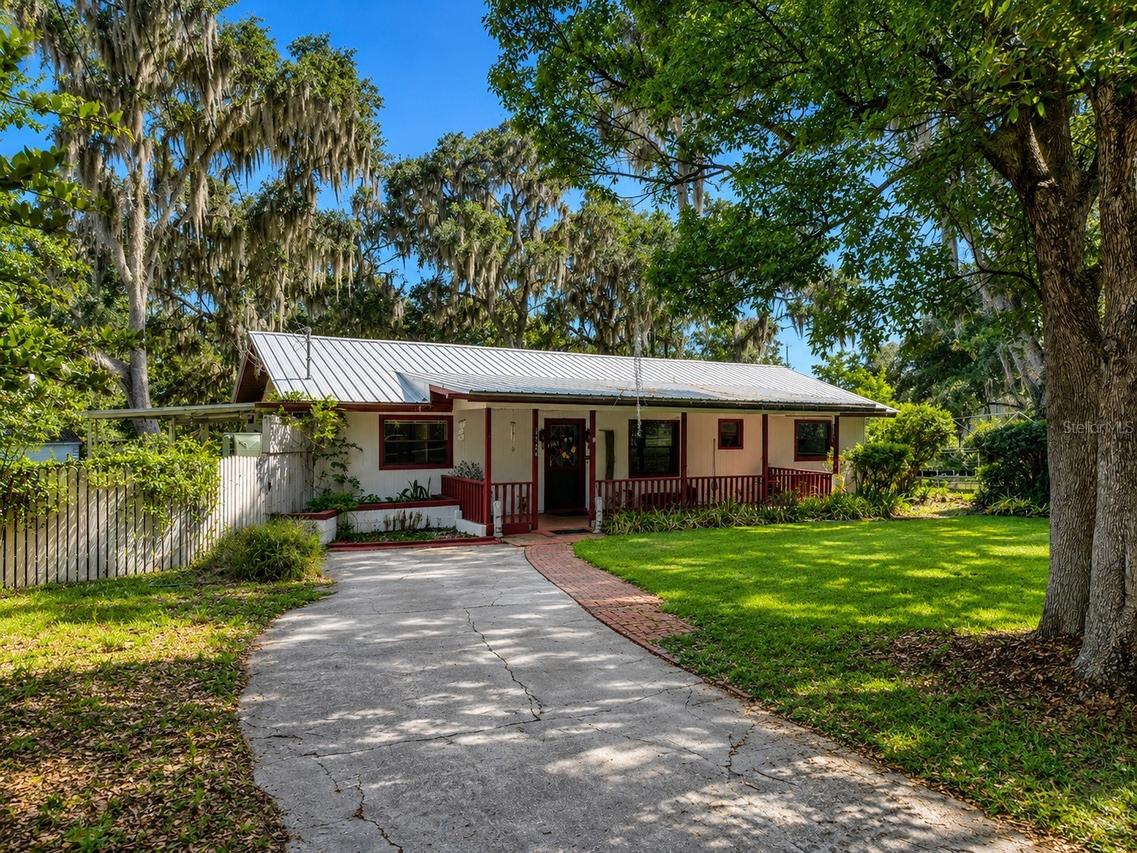 1724 SE 164th Cir., Ocklawaha, FL 32179