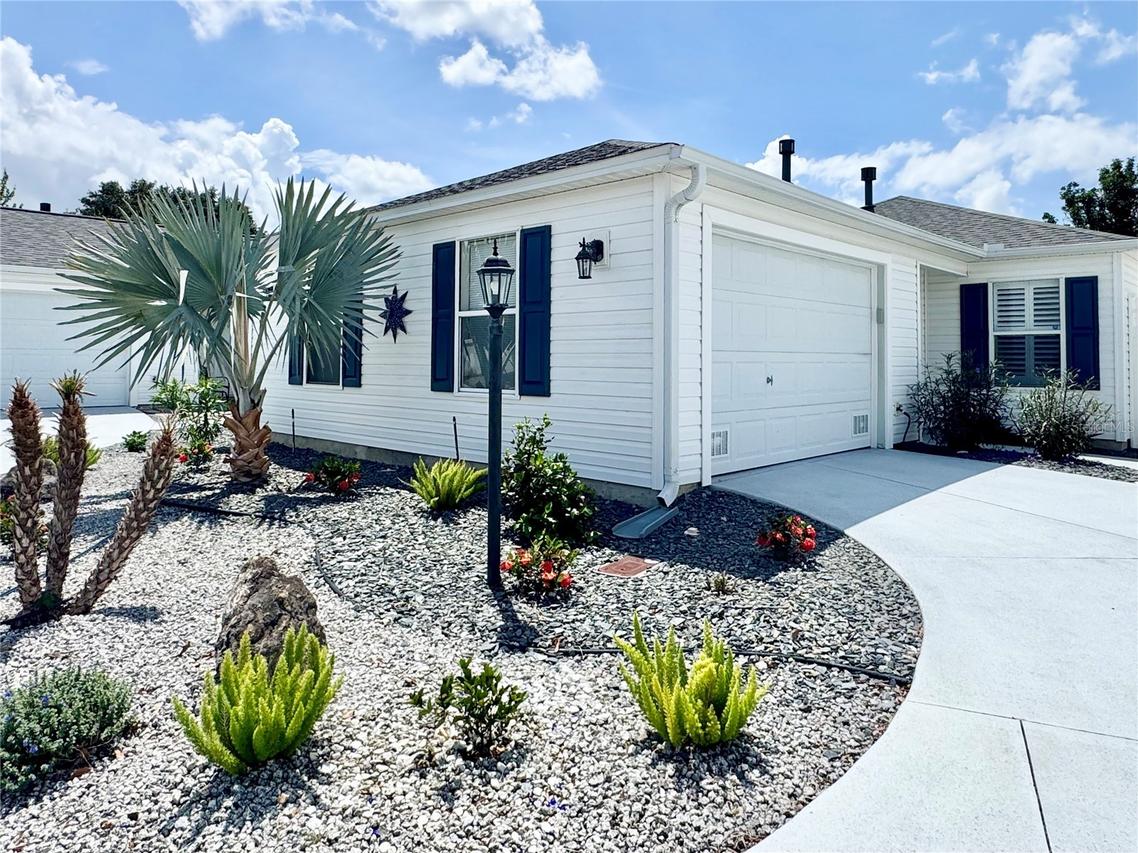 2090 Inverness Pl., The Villages, FL 32162