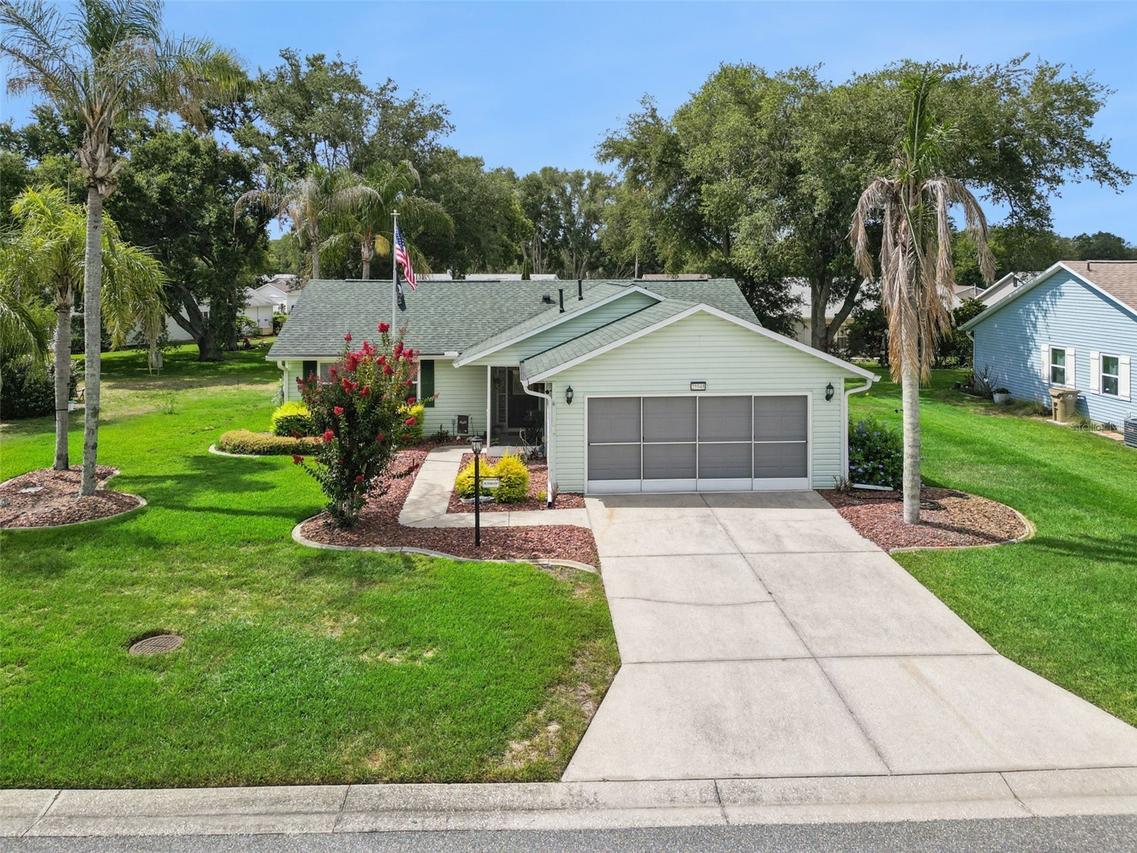 25948 Newcombe Cir., Leesburg, FL 34748