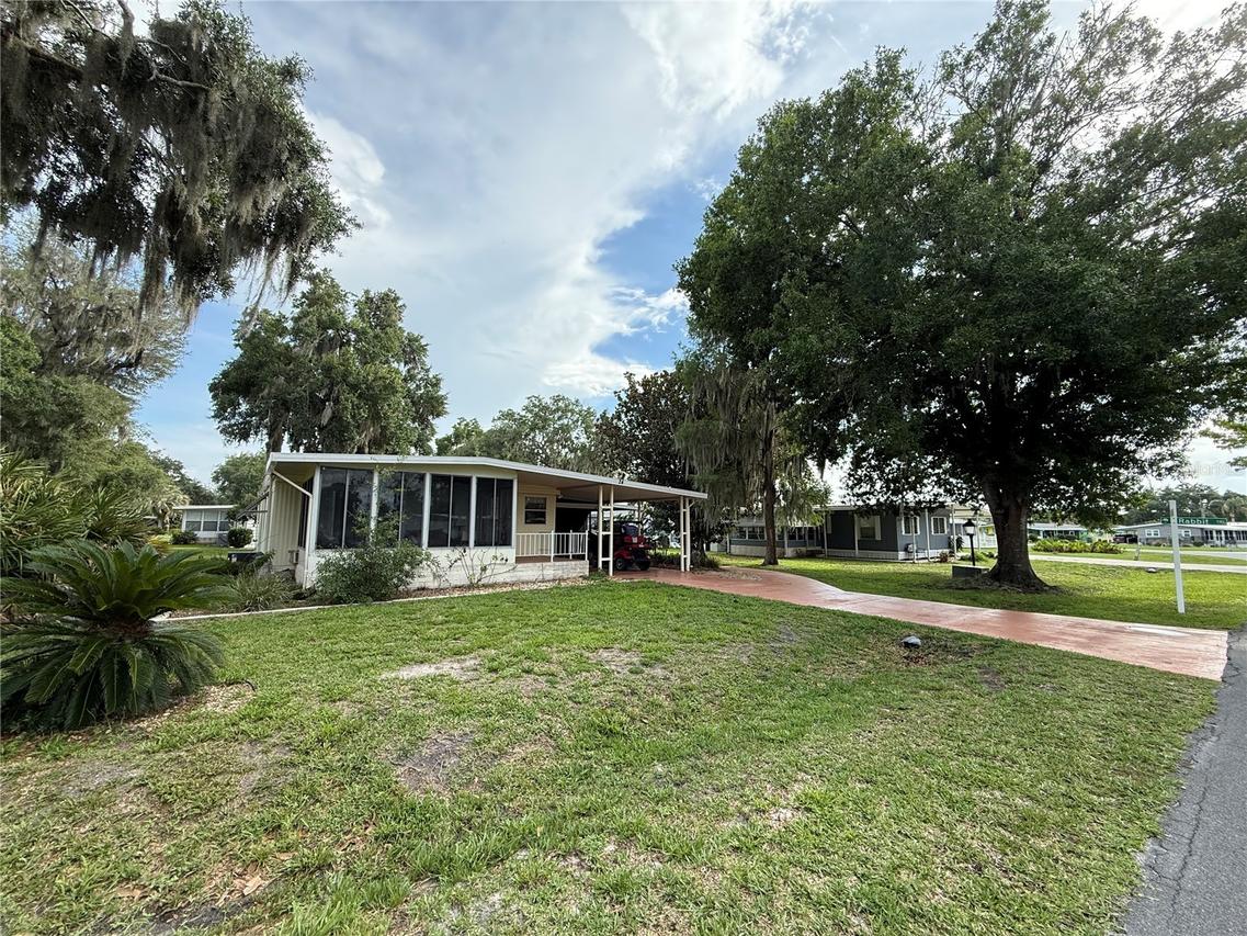 24 N Bobwhite Rd., Wildwood, FL 34785