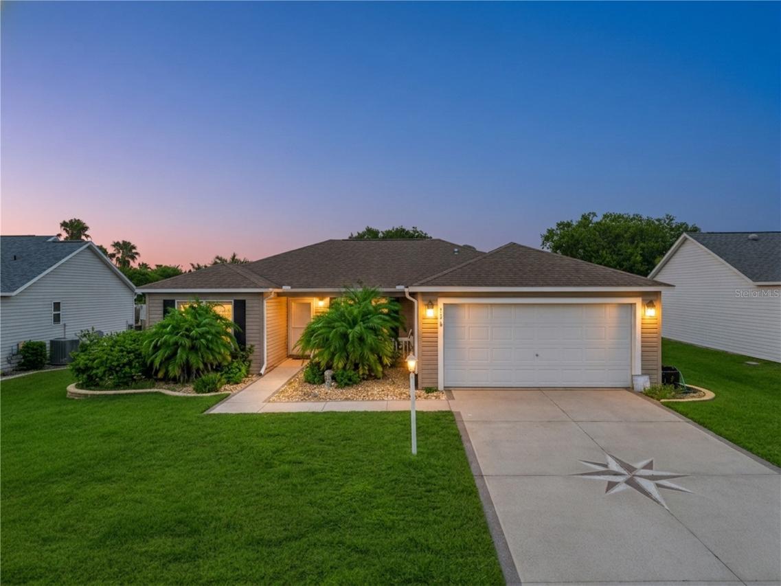 1575 Hollyberry Pl., The Villages, FL 32162
