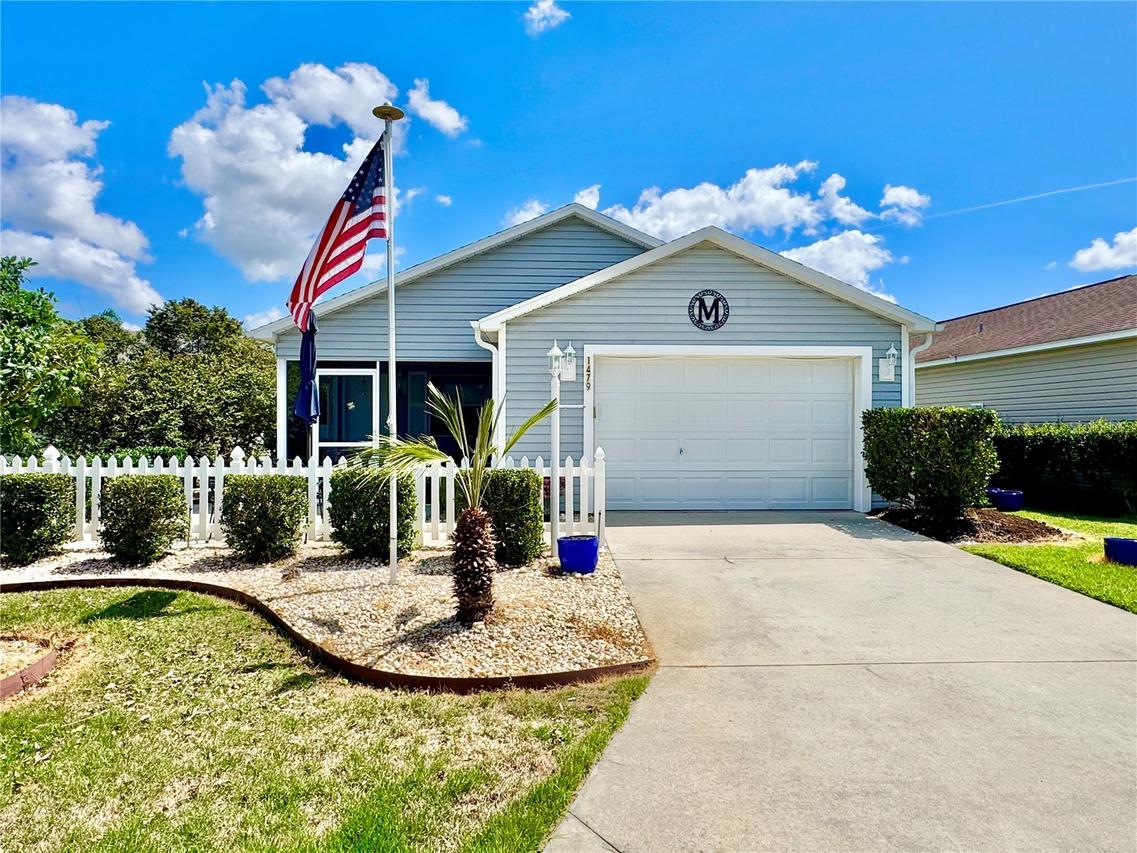 1479 Dynasty Pl., The Villages, FL 32163