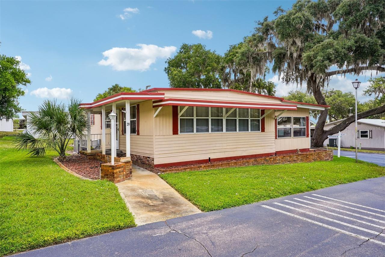 29 Harbor Oaks Dr., Fruitland Park, FL 34731