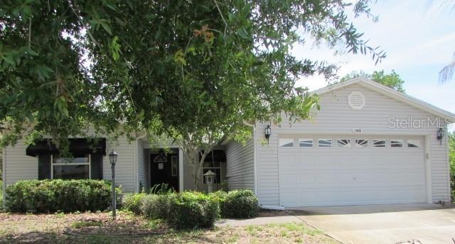 1142 Meadowbend Dr., Leesburg, FL 34748