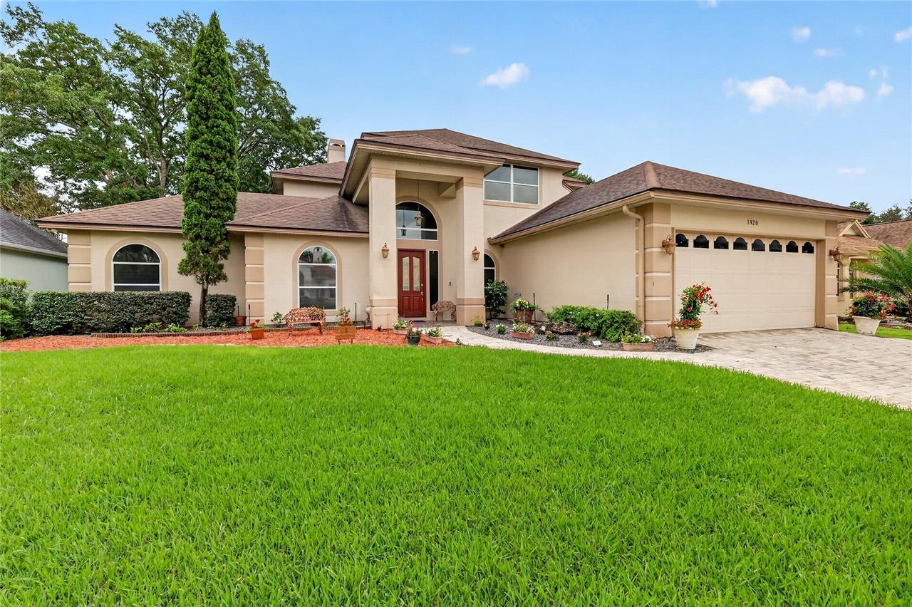1920 Edgewater Dr., Mount Dora, FL 32757