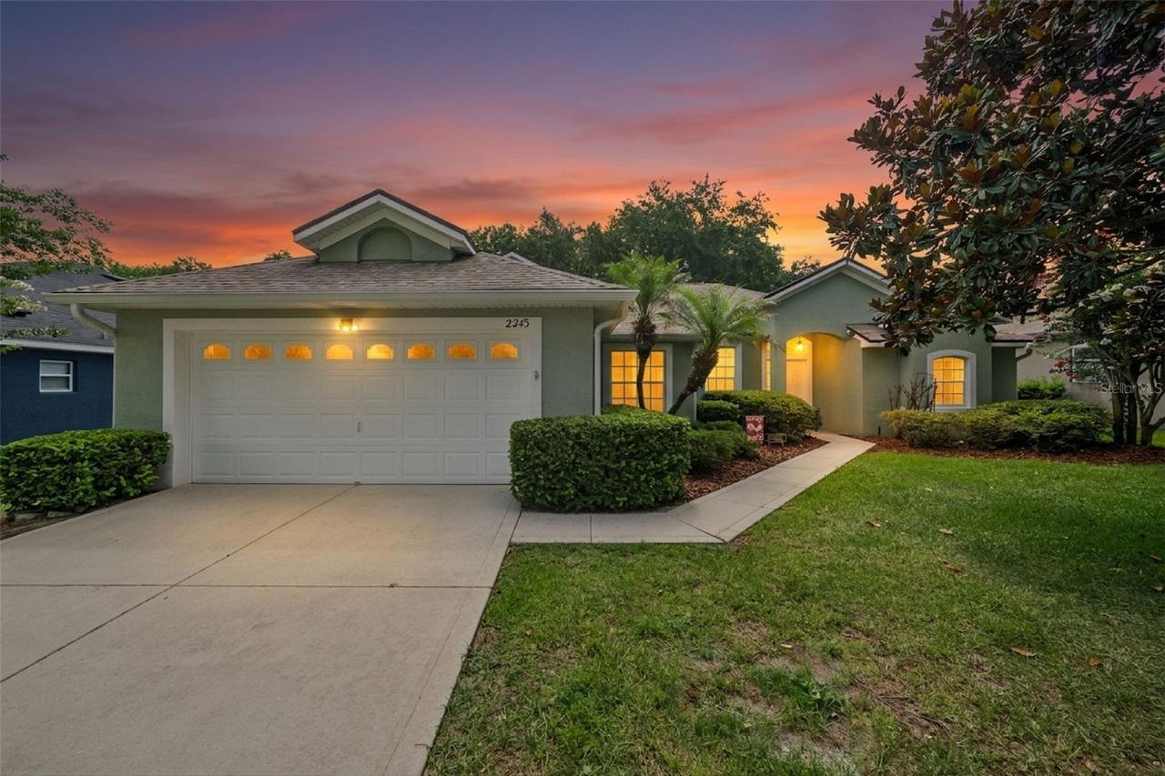 2243 Wolf Ridge Ln., Mount Dora, FL 32757