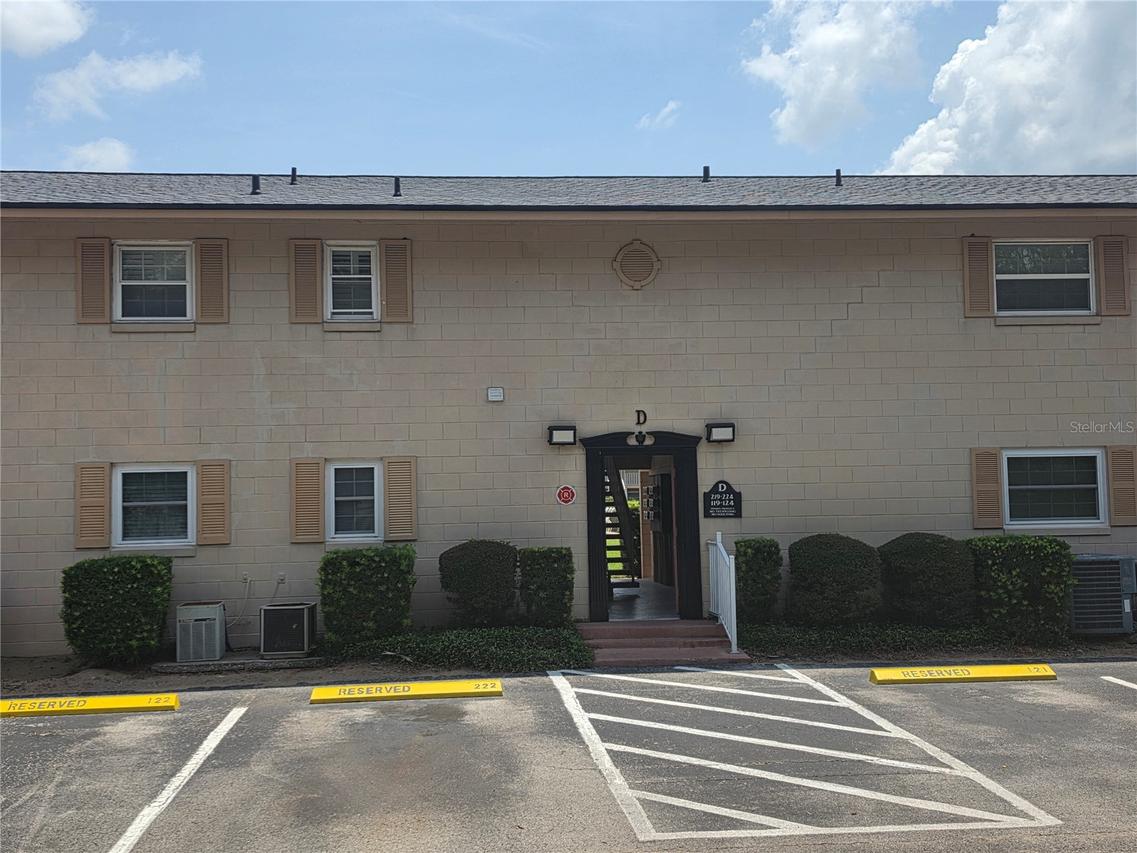 1100 E Caroline St. #119, Tavares, FL 32778