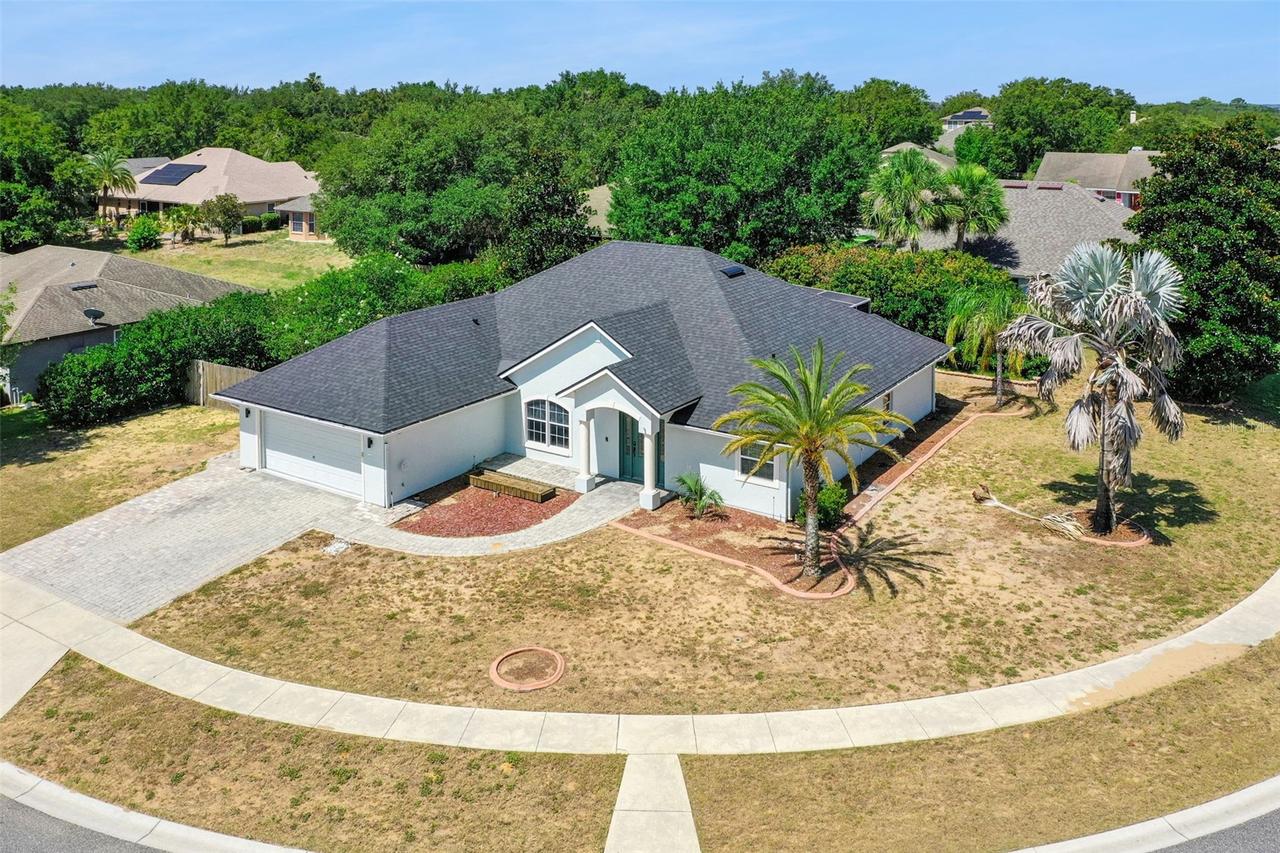 4450 Abaco Dr., Tavares, FL 32778