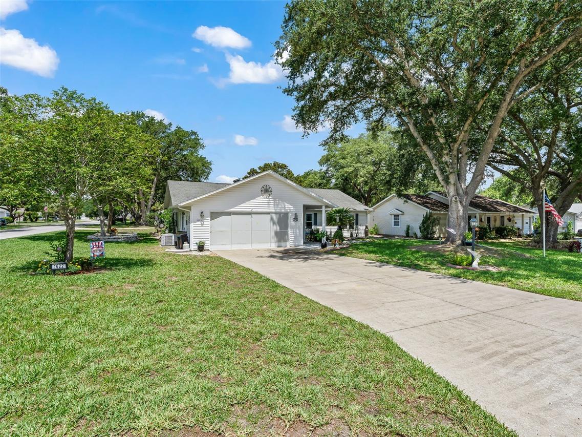 1622 New Abbey Ave., Leesburg, FL 34788