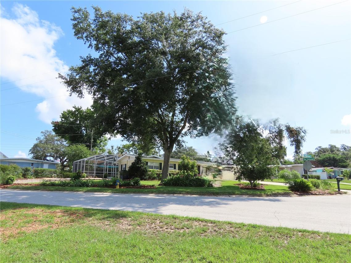 787 N Waterview Dr., Clermont, FL 34711