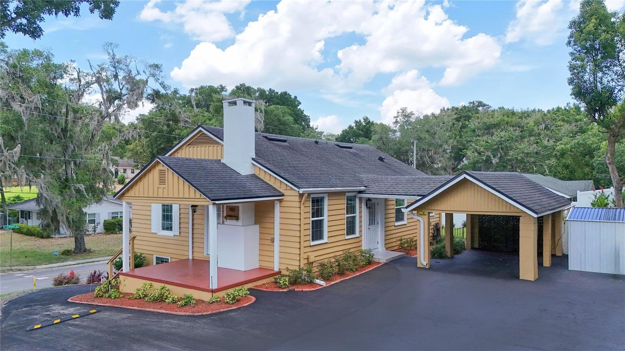 102 N Clayton St., Mount Dora, FL 32757